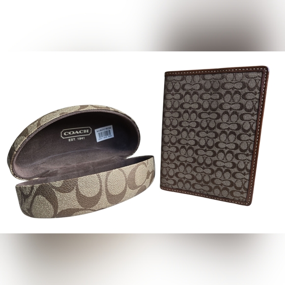 NWOT Coach Passport Wallet Signature CC2 Logo Canvas Leather & glasses case - Picture 1 of 10